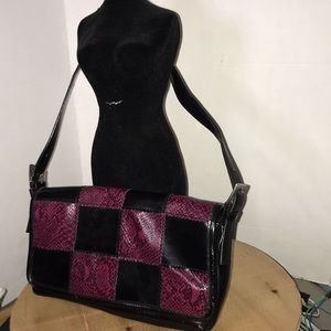Shoulder Bag Raspberry Snake Print